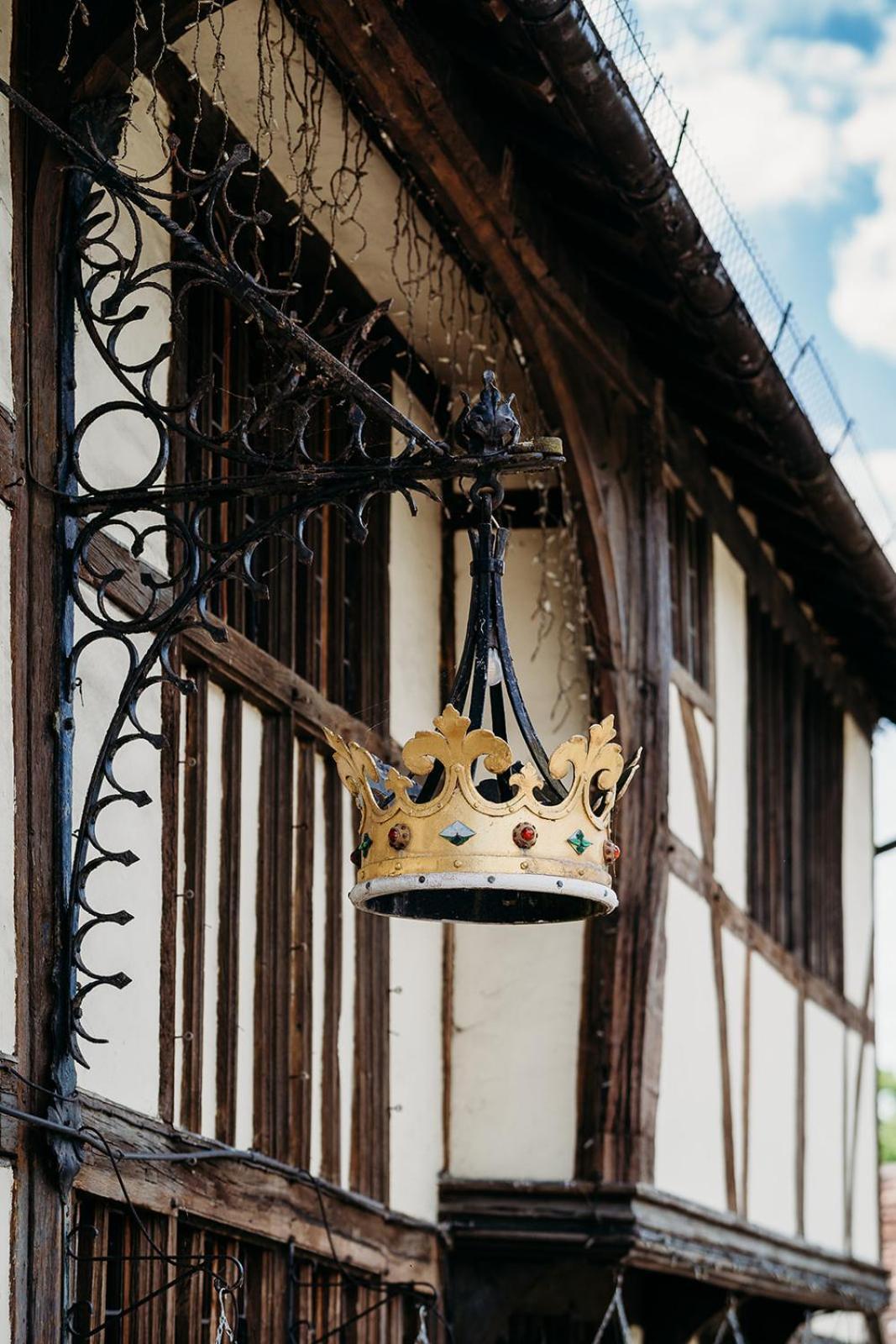 The Crown Inn Chiddingfold Exterior photo
