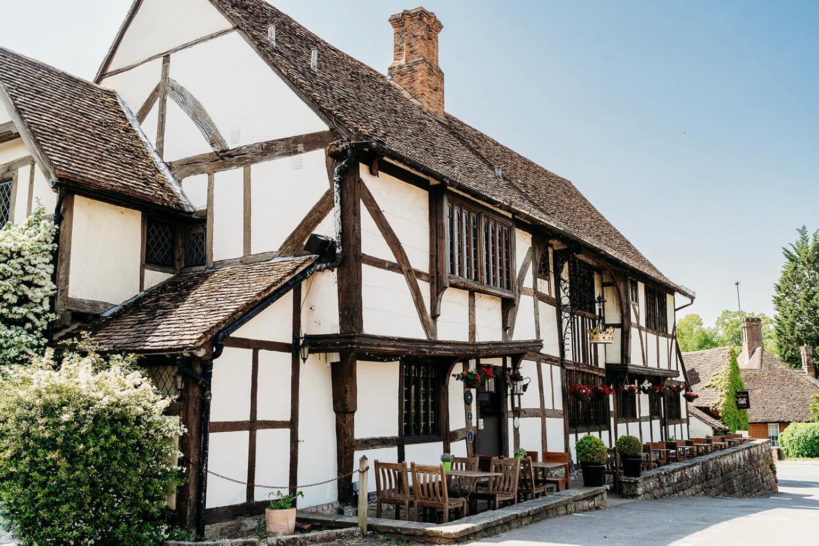 The Crown Inn Chiddingfold Exterior photo